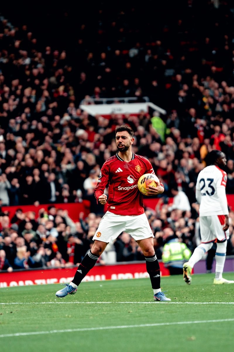 效率惊人，卡里克上任后B费10场比赛贡献3球8助