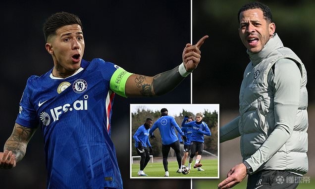 跟队：罗塞尼尔给球员放假，自己回基地回看复盘了3场失利